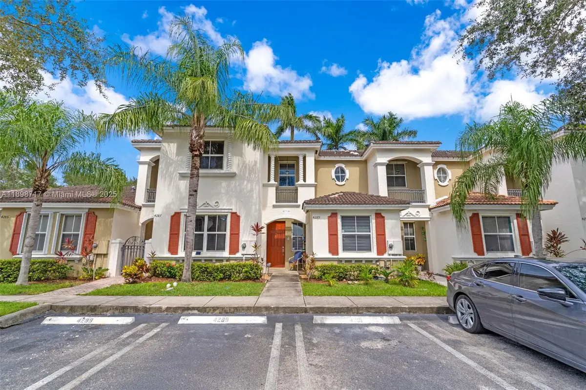 4289 NE 10th Ct, Homestead, FL 33033 - Image #1