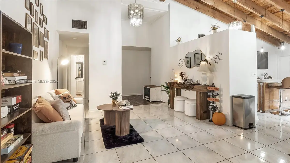 6368 NW 29th St, Sunrise, FL 33313 - #1