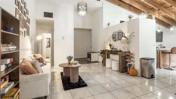 6368 NW 29th St, Sunrise, FL 33313