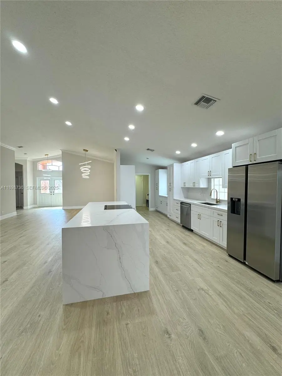 7633 Trapani Ln, Boynton Beach, FL 33472 - Image #1