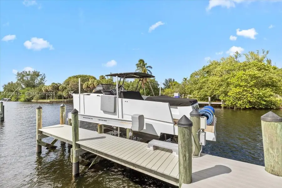 2726 Treasure Cove Cir, Dania Beach, FL 33312 - Image #2