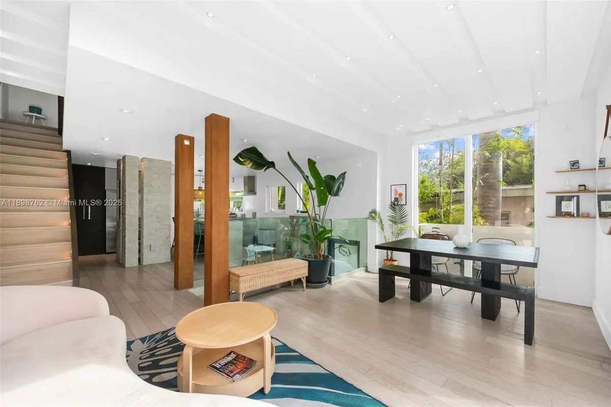 1024 Lenox Ave #4, Miami Beach, FL 33139 - Image #1