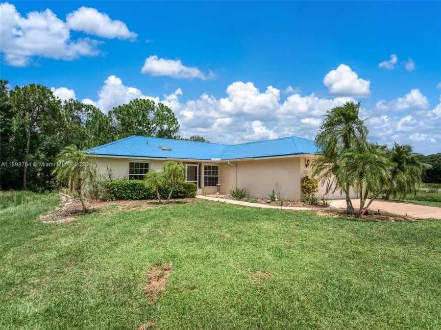 127 Blue Moon, Sebring, FL 33852 - Image #2
