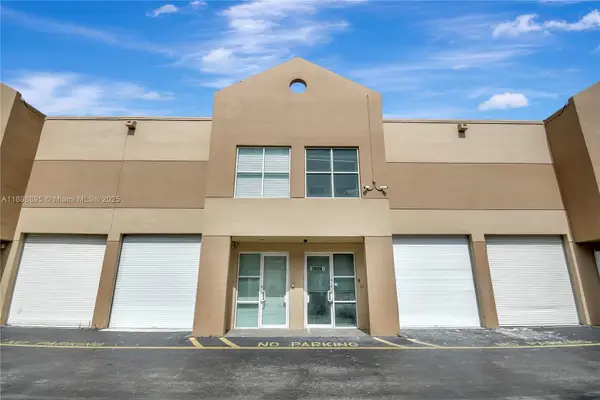 20129 NE 16th Pl, Miami, FL 33179