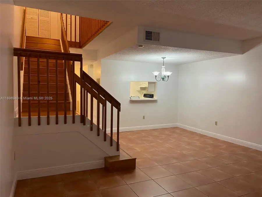 10030 Hammocks Blvd #203-3, Miami, FL 33196 - Image #3