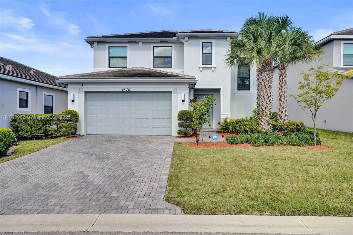 7378 Stella Ln, Lake Worth, FL 33463 - Image #1