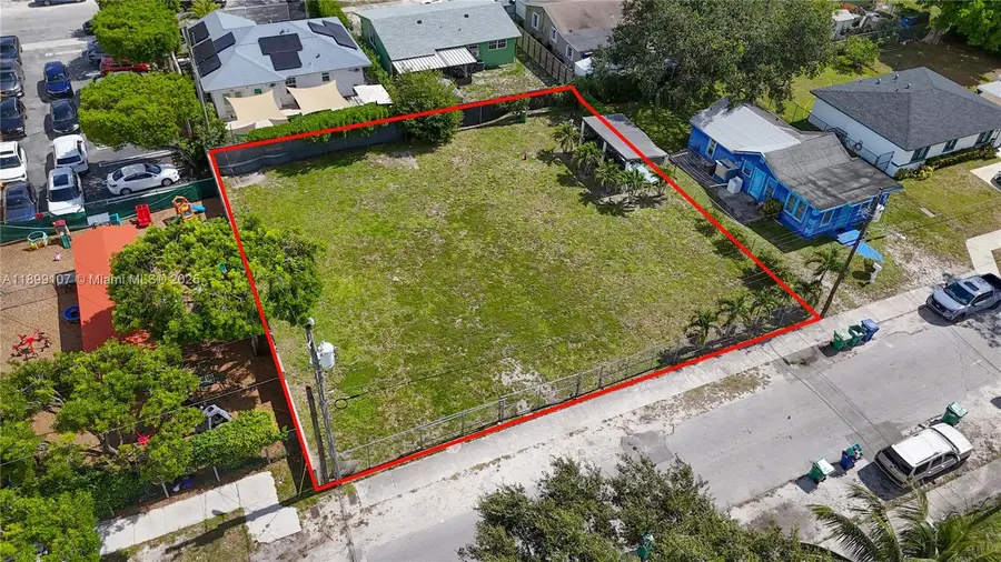 2177 NW 86th St, Miami, FL 33147 - Image #2