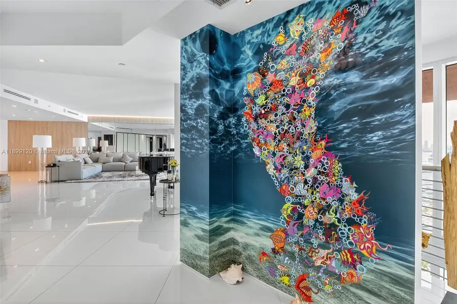 300 S Pointe Dr #TH-3105, Miami Beach, FL 33139 - Image #3