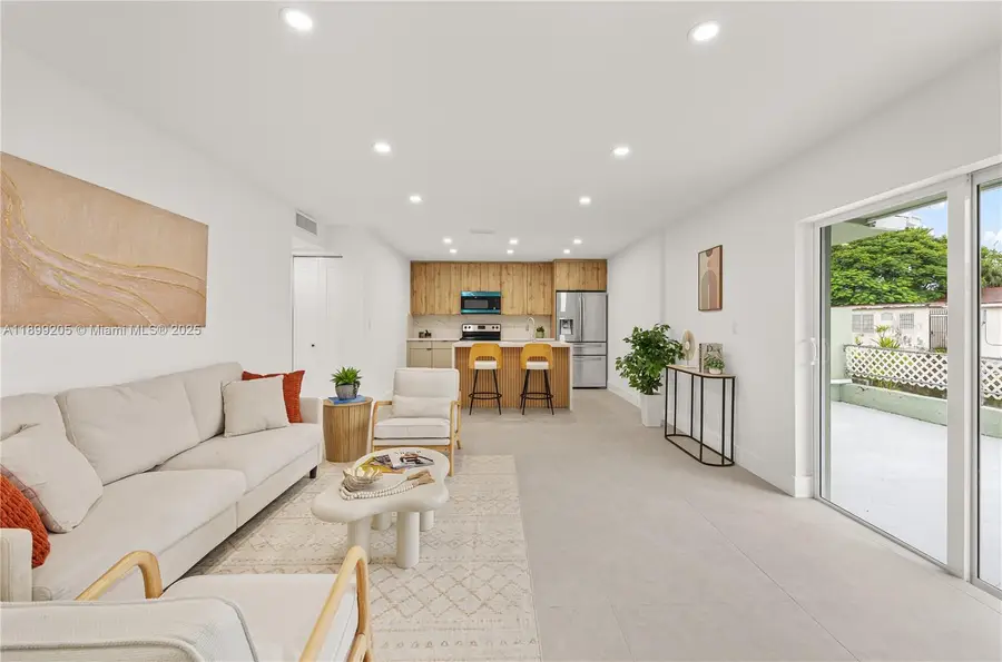 10017 SW 23rd Ter, Miami, FL 33165 - Image #2