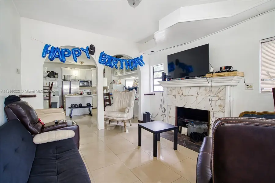 2516 Cleveland St, Hollywood, FL 33020 - Image #3