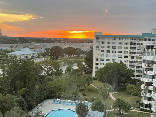 4200 Hillcrest Dr #1015, Hollywood, FL 33021