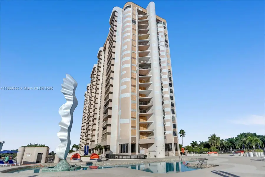 1800 NE 114th St #607, Miami, FL 33181 - Image #2