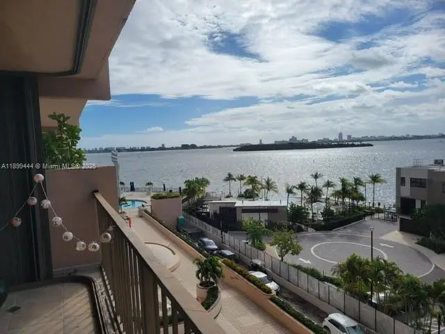 1800 NE 114th St #607, Miami, FL 33181 - Image #3