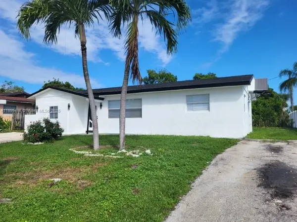 651 SW 14th St, Deerfield Beach, FL 33441