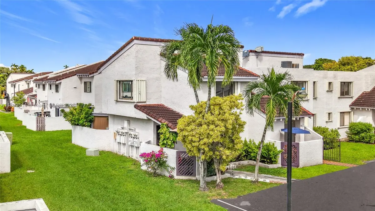 770 NW 106th Ave #8B4-3, Miami, FL 33172 - Image #1