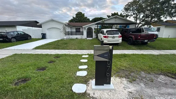 10761 SW 165th St, Miami, FL 33157