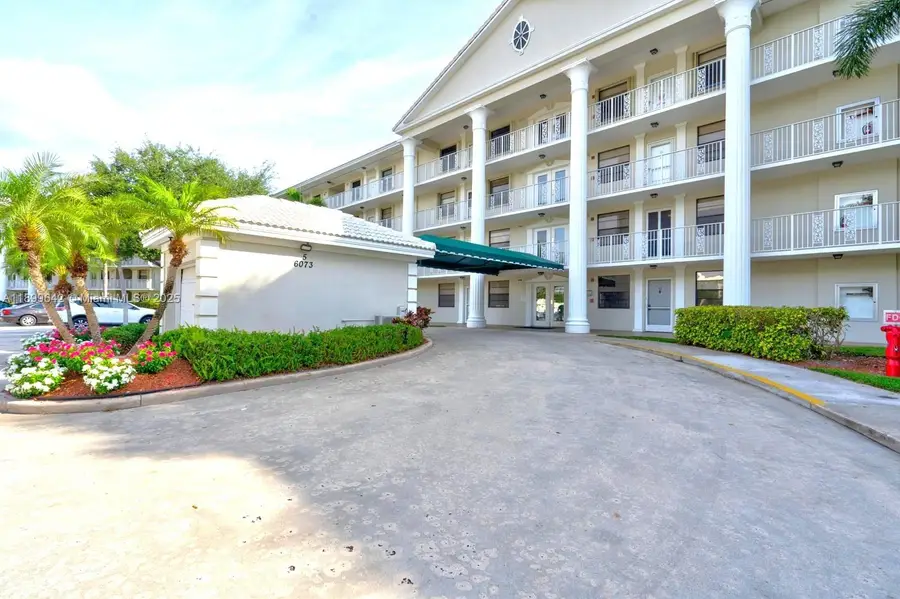 6073 Balboa Cir #204, Boca Raton, FL 33433 - Image #2