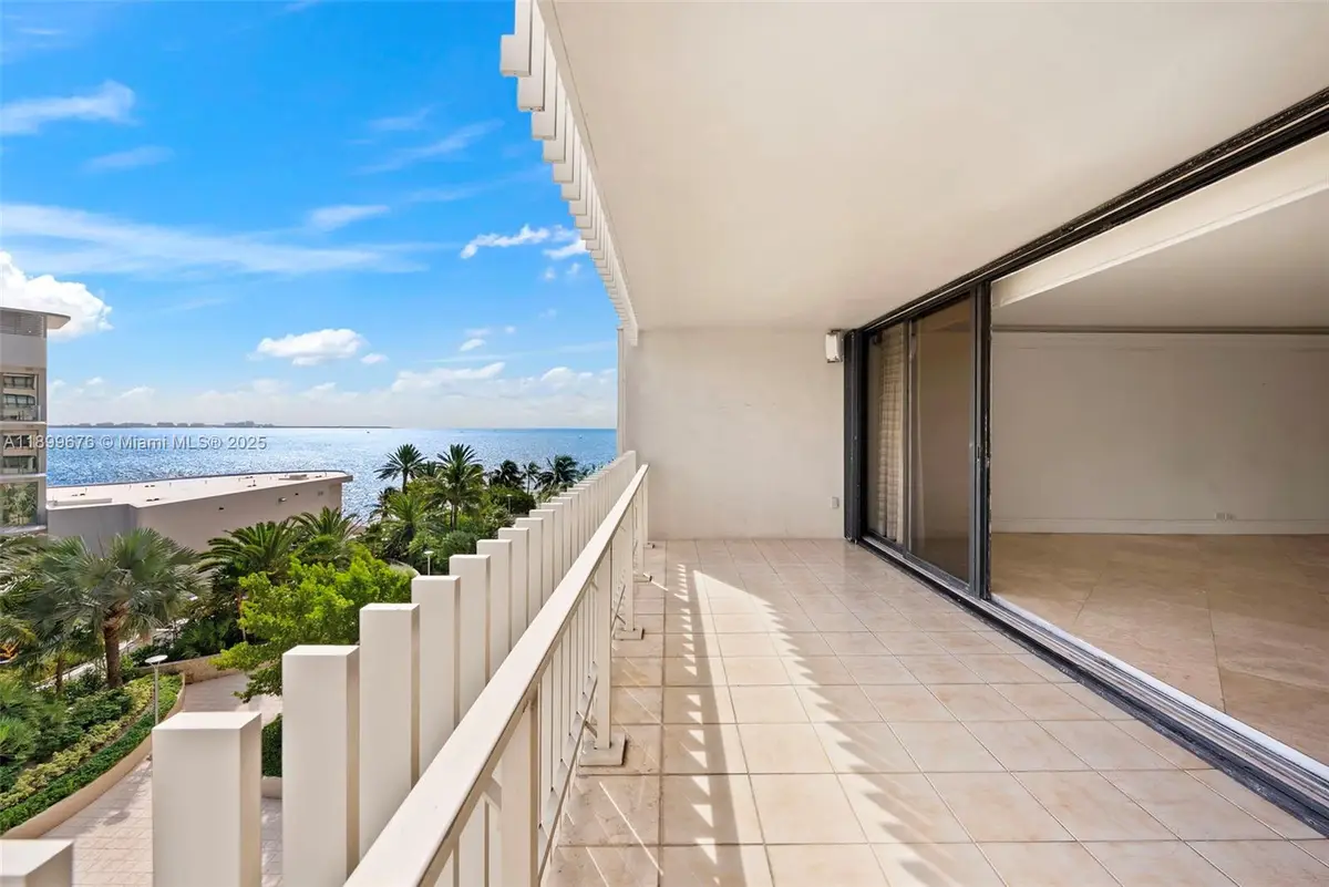 3 Grove Isle Dr #C605, Miami, FL 33133 - Image #1