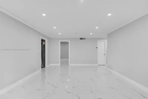 7101 W Sunrise Blvd #A2, Plantation, FL 33313