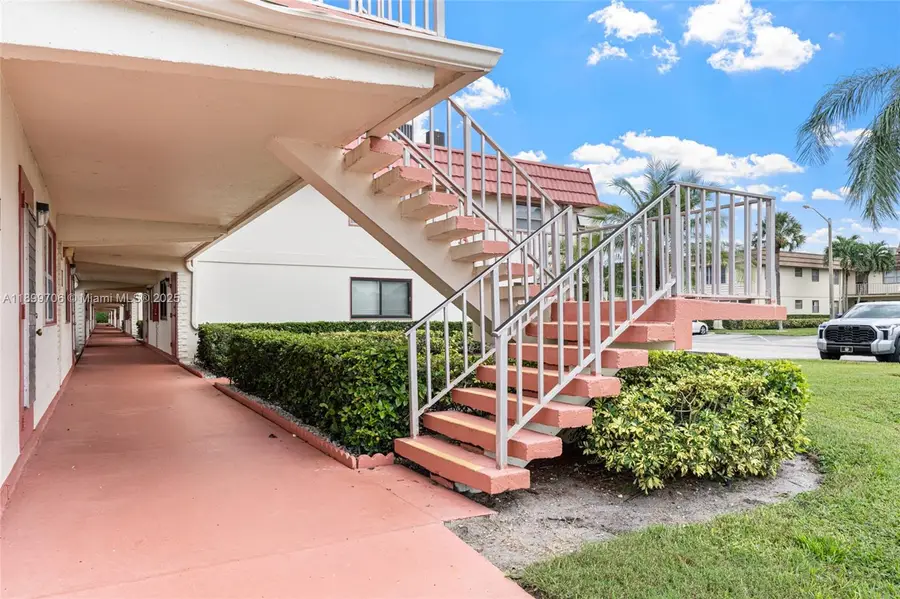 39 Saxony A #39, Delray Beach, FL 33446 - Image #2