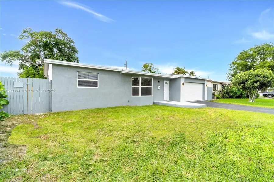 3961 NW 34th Ave, Lauderdale Lakes, FL 33309 - Image #3