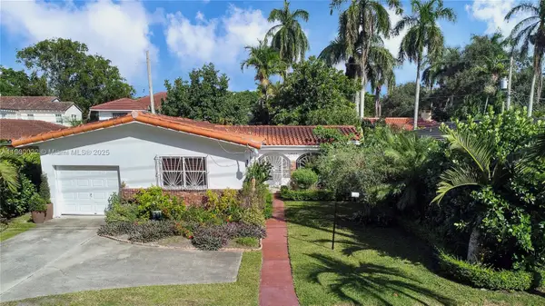 2711 Red Rd, Coral Gables, FL 33155