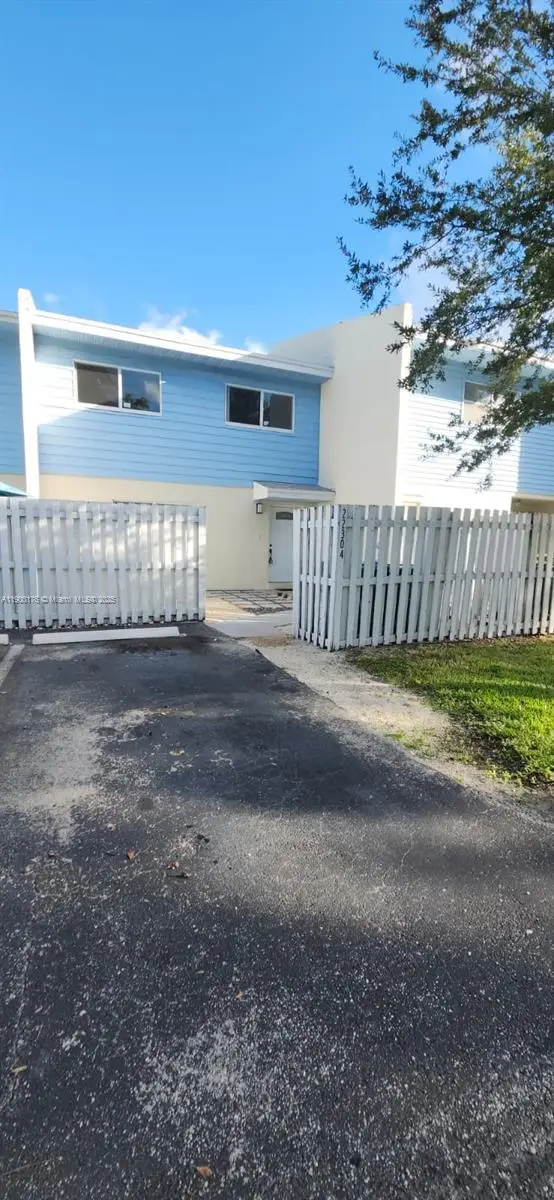 22304 SW 103rd Ct, Cutler Bay, FL 33190 - Image #2