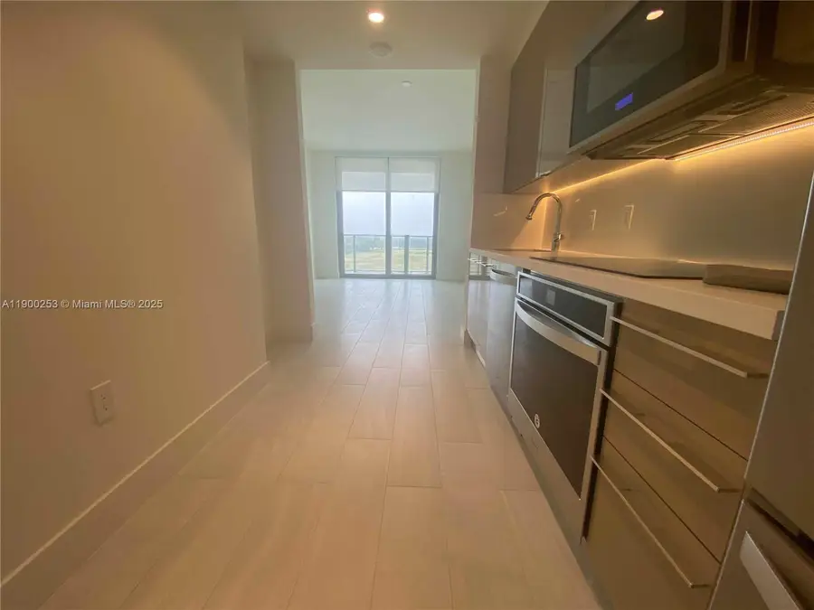 2000 Metropica Way #408, Sunrise, FL 33323 - Image #2