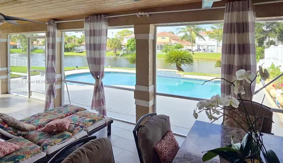 13431 NW 5th Pl, Plantation, FL 33325 - Image #3