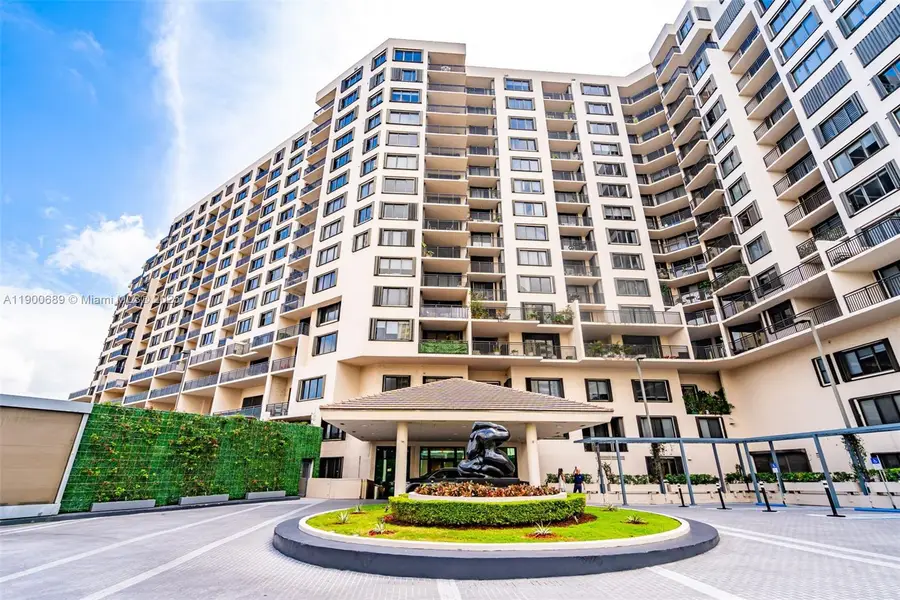 540 Brickell Key Dr #1813, Miami, FL 33131 - Image #3