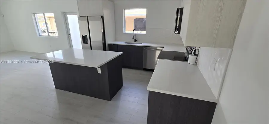 6820 NW 6th Ct, Miami, FL 33150 - Image #3