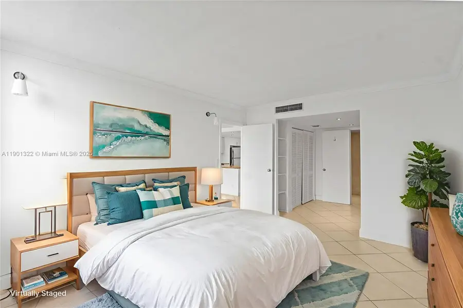 3475 N Country Club Dr #814, Aventura, FL 33180 - Image #3