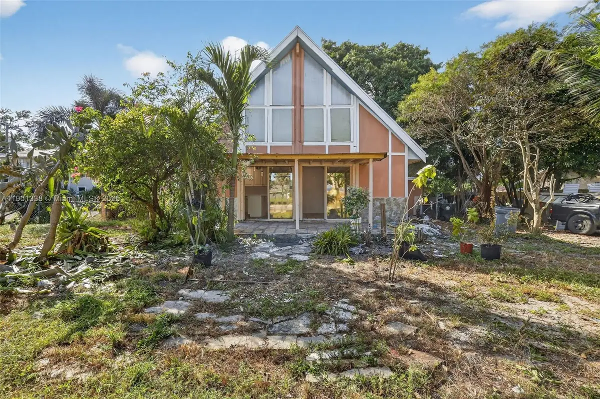 611 Broward Ave, Greenacres, FL 33463 - #1