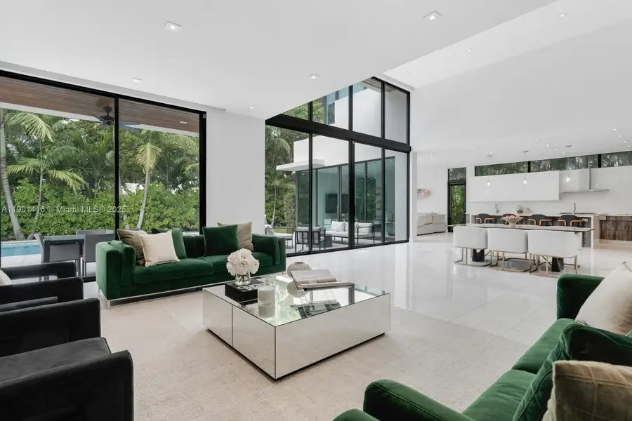 4520 N Meridian Ave, Miami Beach, FL 33140 - Image #2