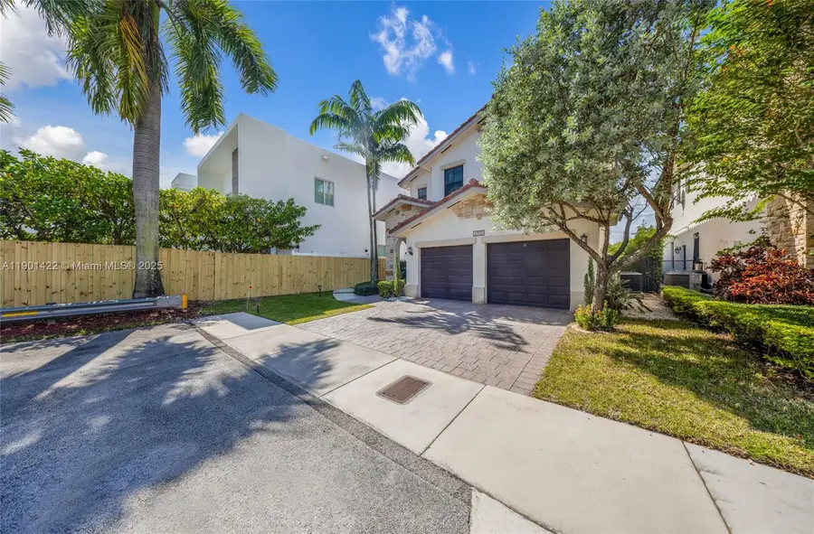 6900 NW 106th Ave, Doral, FL 33178 - Image #3