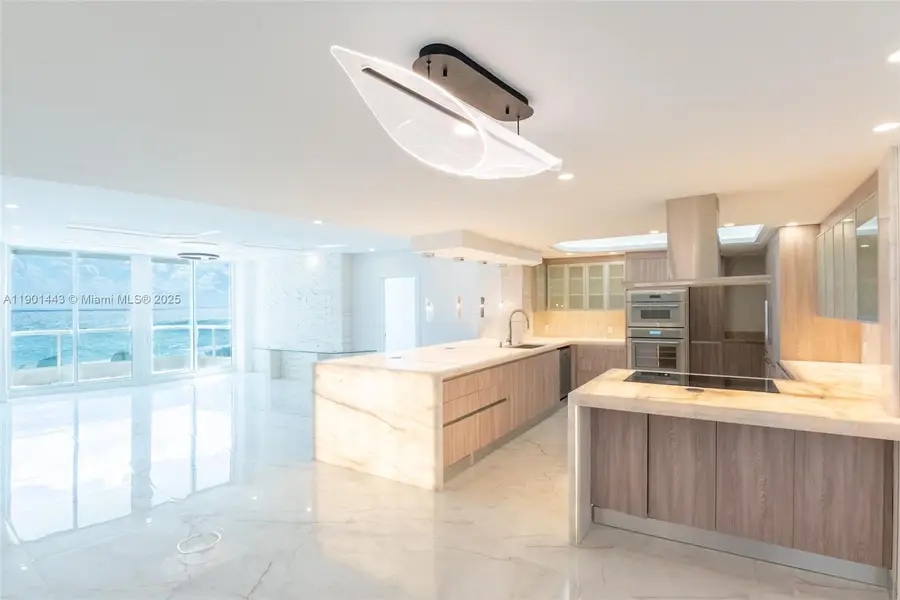 700 S Ocean Blvd #504, Boca Raton, FL 33432 - Image #2