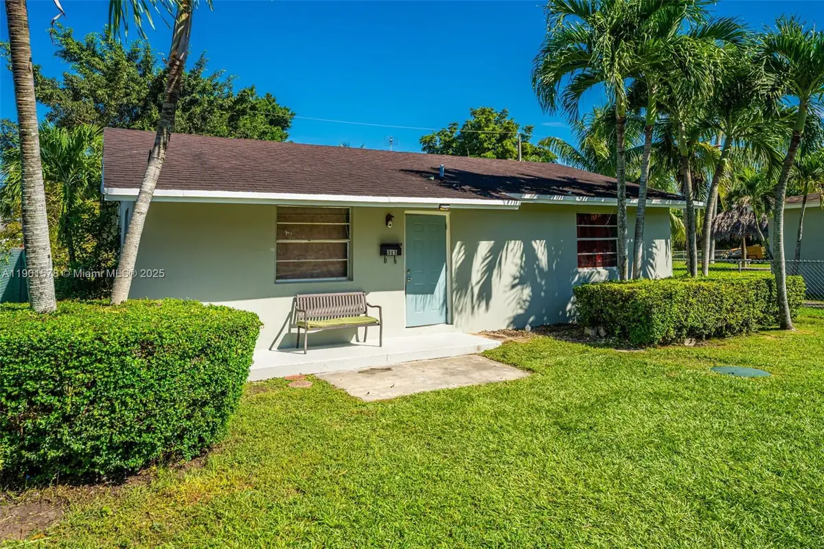 313 NW 12th St, Homestead, FL 33030 - Image #1