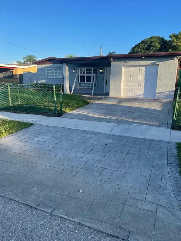 6510 Park St, Hollywood, FL 33024