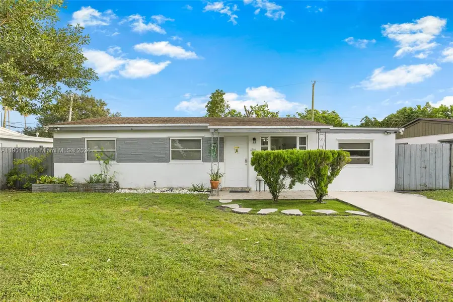 6910 SW 24th Ct, Miramar, FL 33023 - Image #2