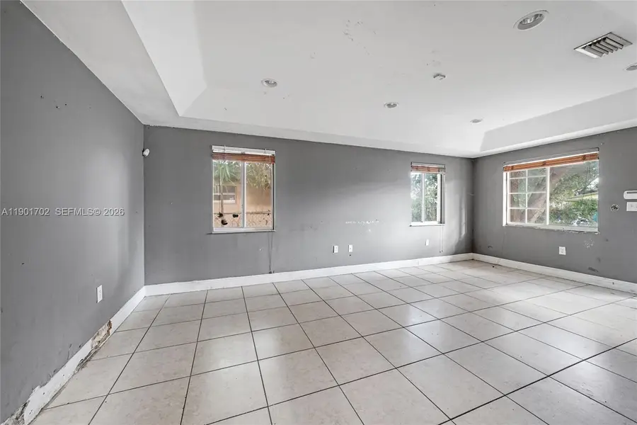 2951 NW 57th St, Miami, FL 33142 - Image #3