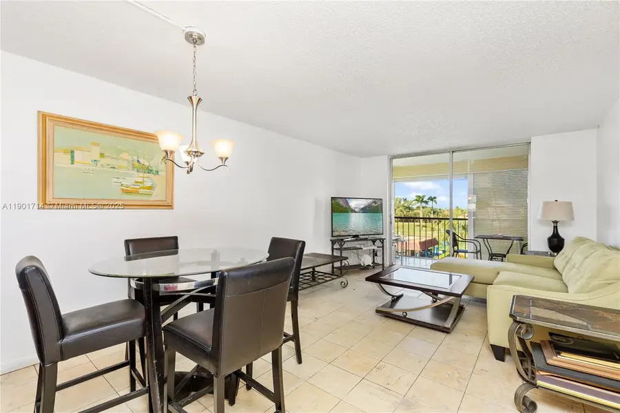 8900 Washington Blvd #404, Pembroke Pines, FL 33025 - Image #3