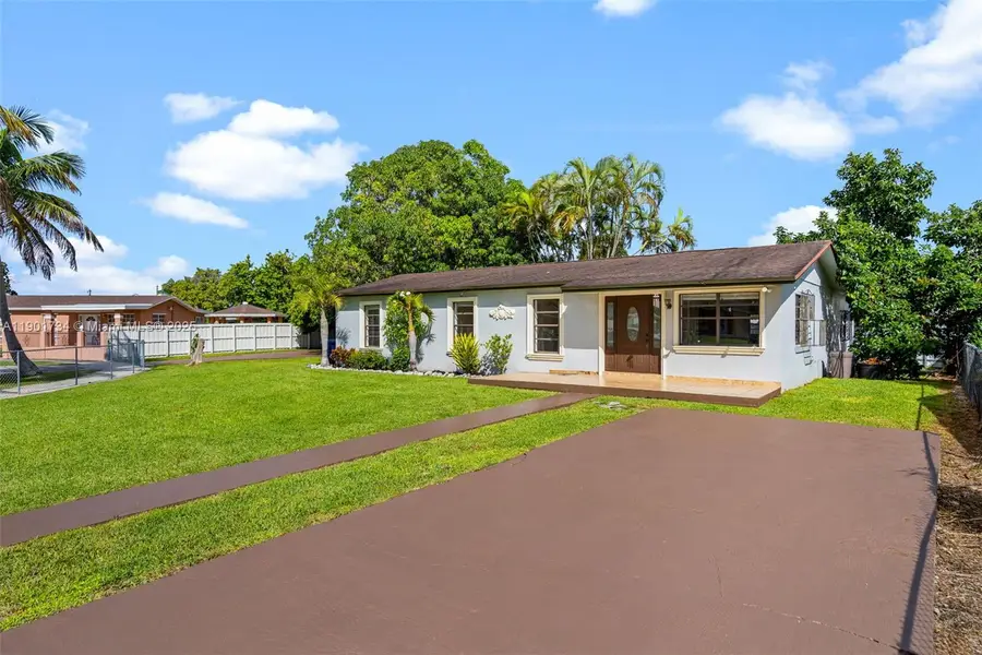 15411 SW 305th St, Homestead, FL 33033 - Image #2