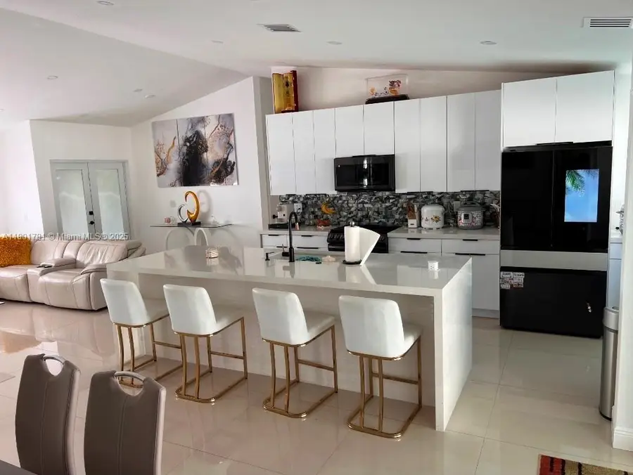 15063 SW 148th Ct, Miami, FL 33196 - Image #2