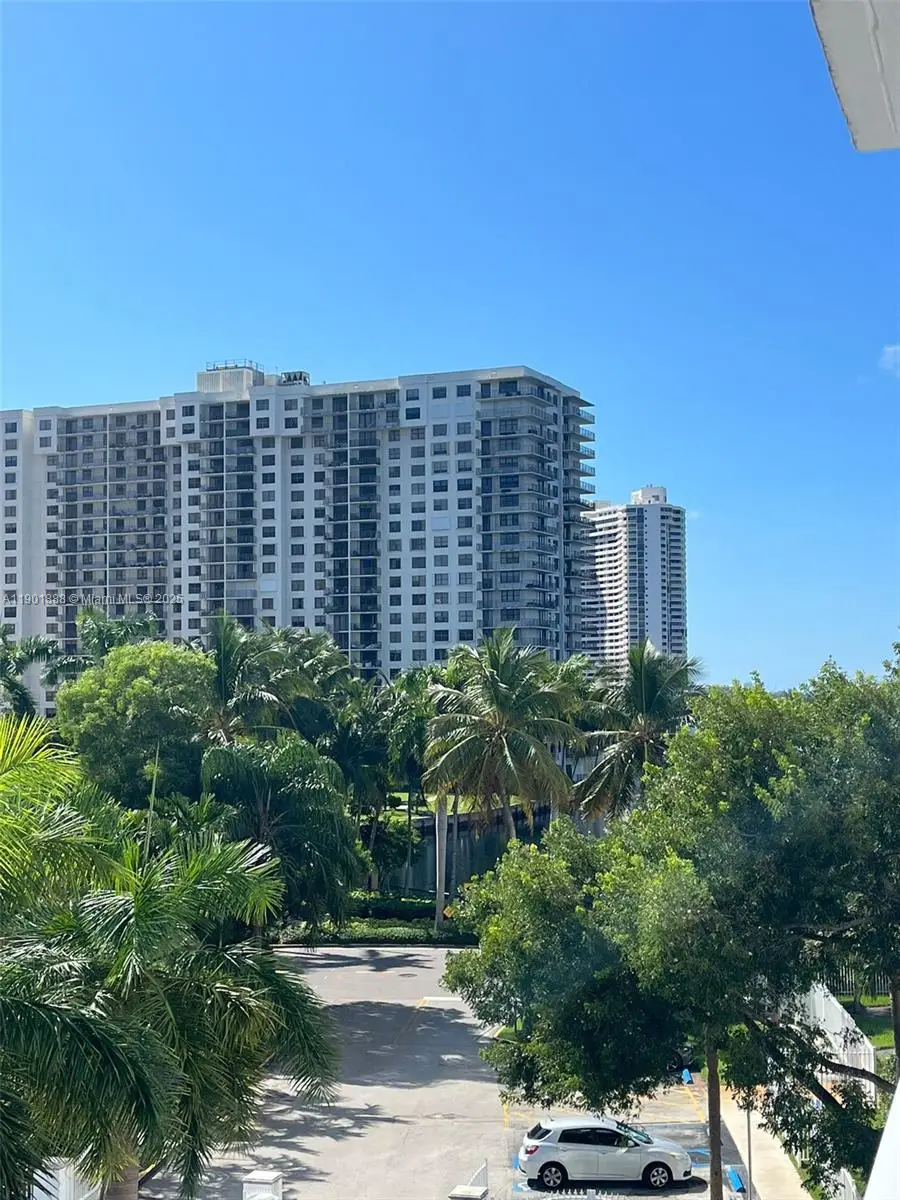 2851 NE 183rd St #405E, Aventura, FL 33160 - #2