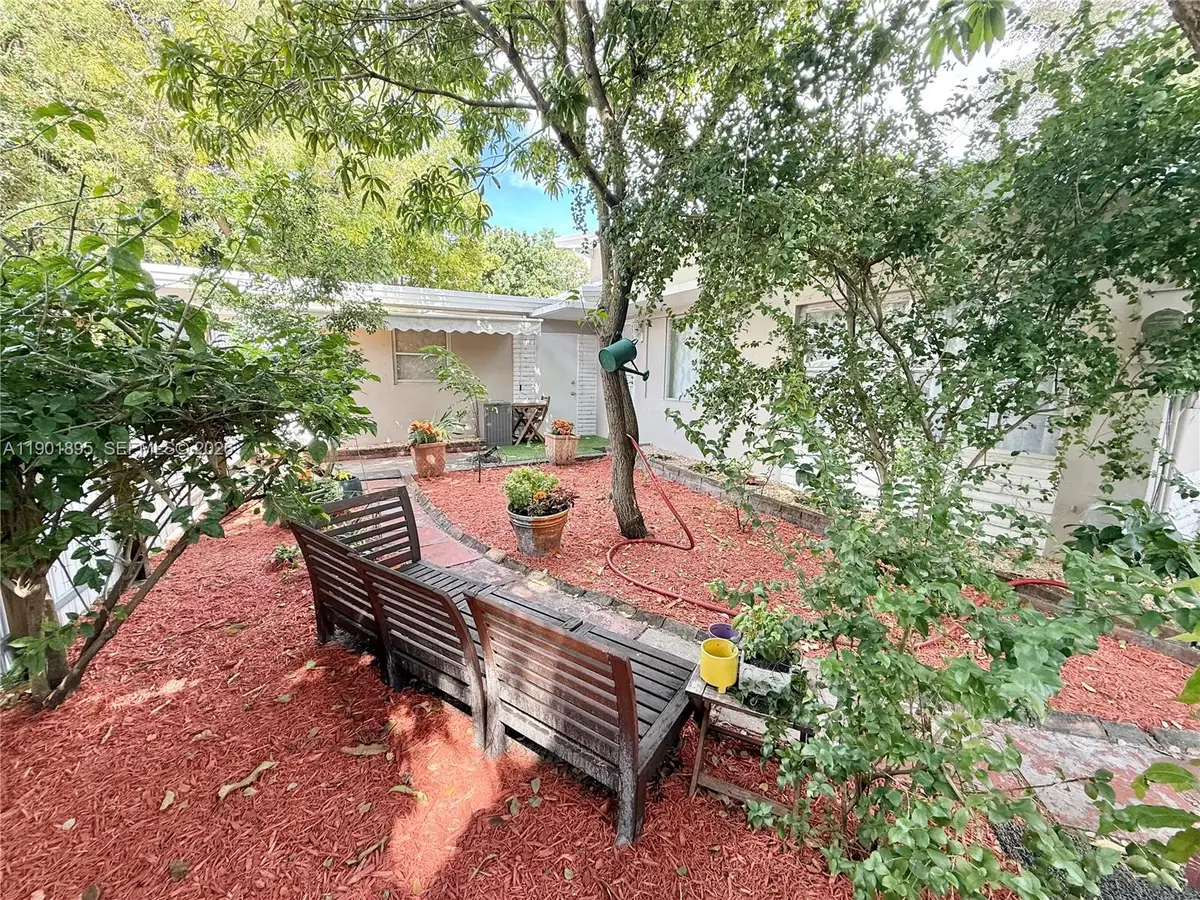 917 N 26th Ave, Hollywood, FL 33020 - Image #1