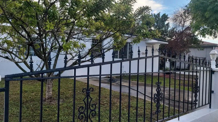 2951 NW 49th St, Miami, FL 33142 - Image #2
