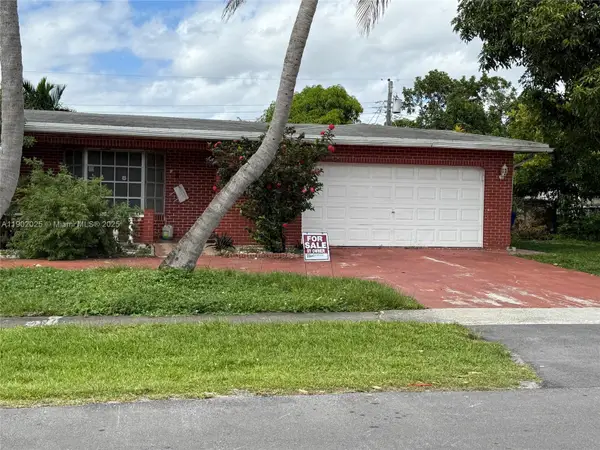 3441 NW 40th Ct, Lauderdale Lakes, FL 33309