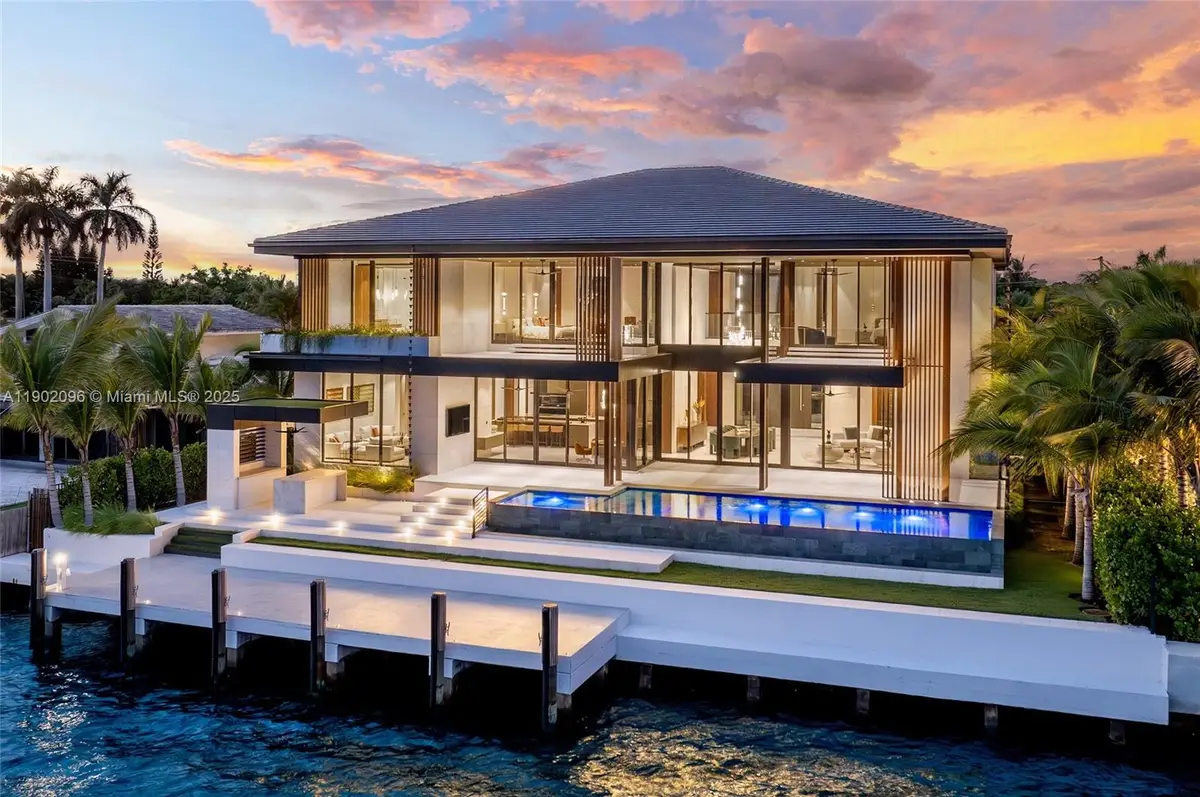 11404 N Bayshore Dr, North Miami, FL 33181 - Image #1