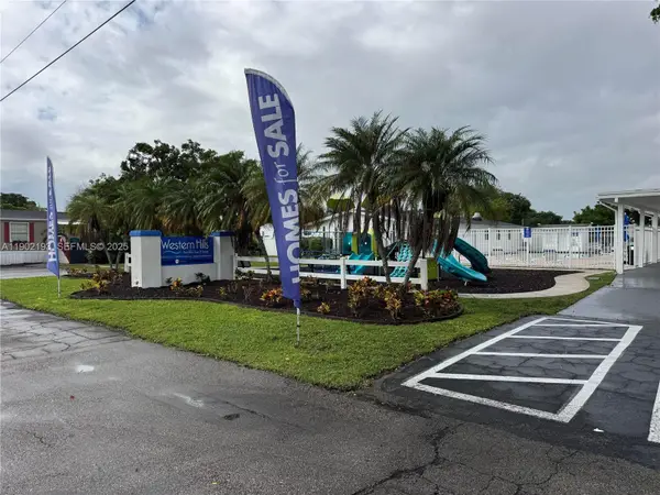 575 SW 131st Ave, Davie, FL 33325