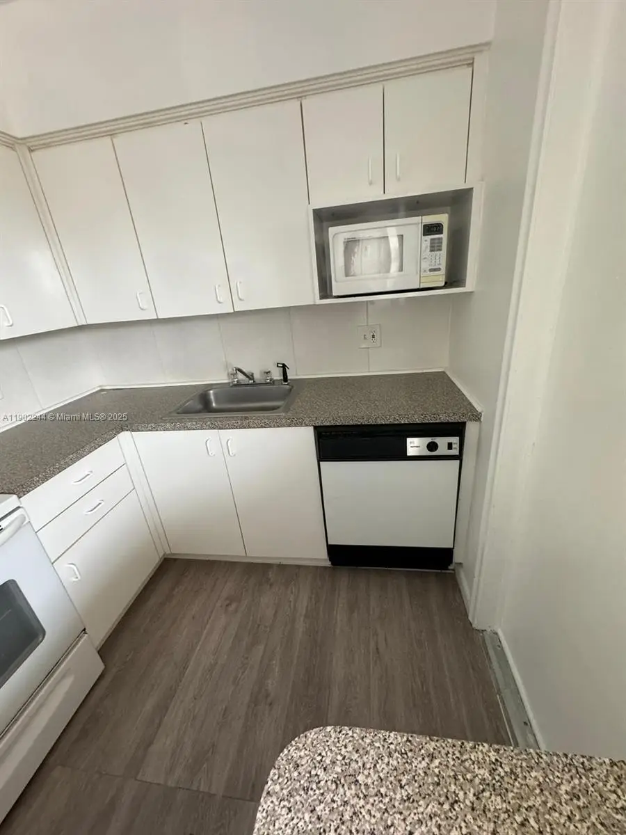 20201 NE 29th Ct #D329, Aventura, FL 33180 - #2